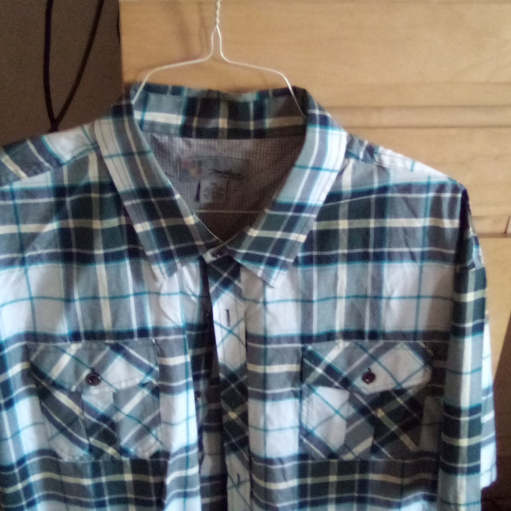 Another nice short sleeve shirt